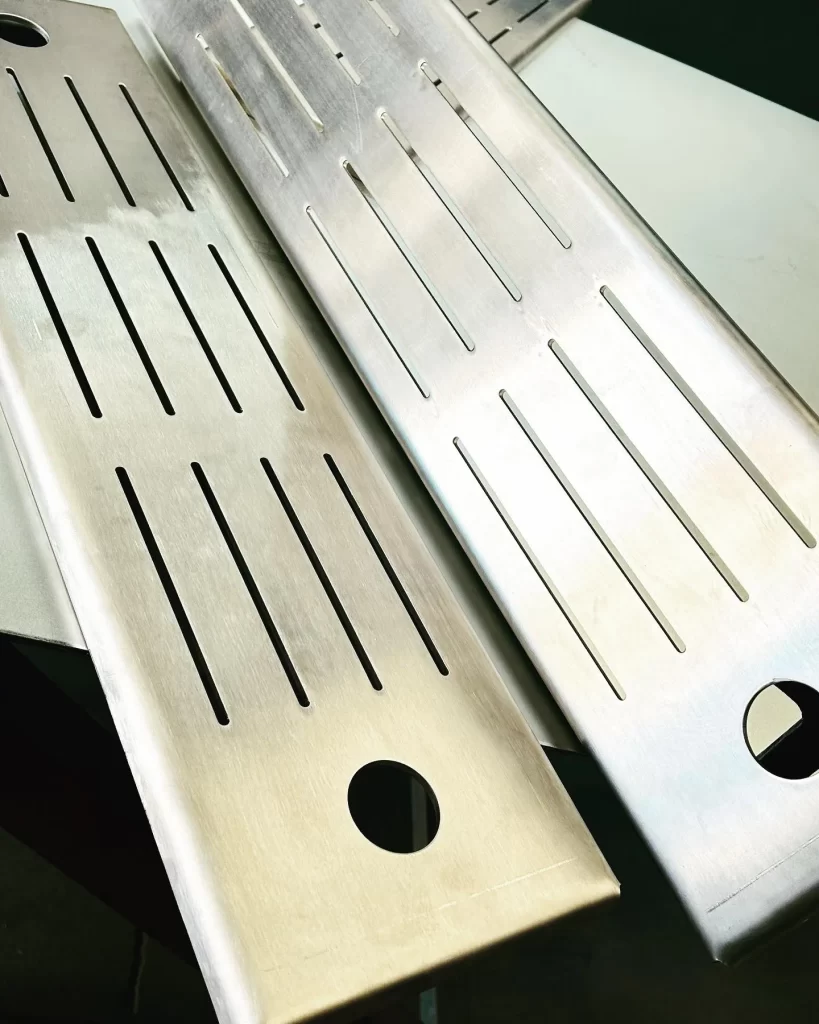 Degrau em aço inox para piscina