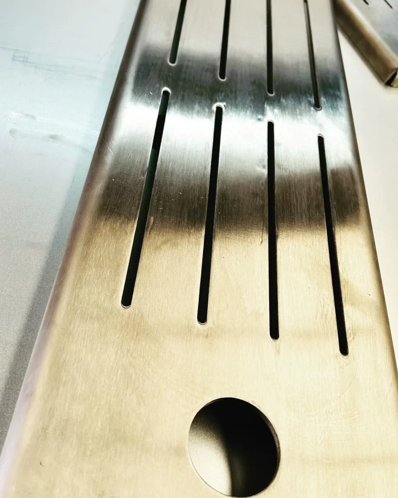 Degrau em aço inox para piscina